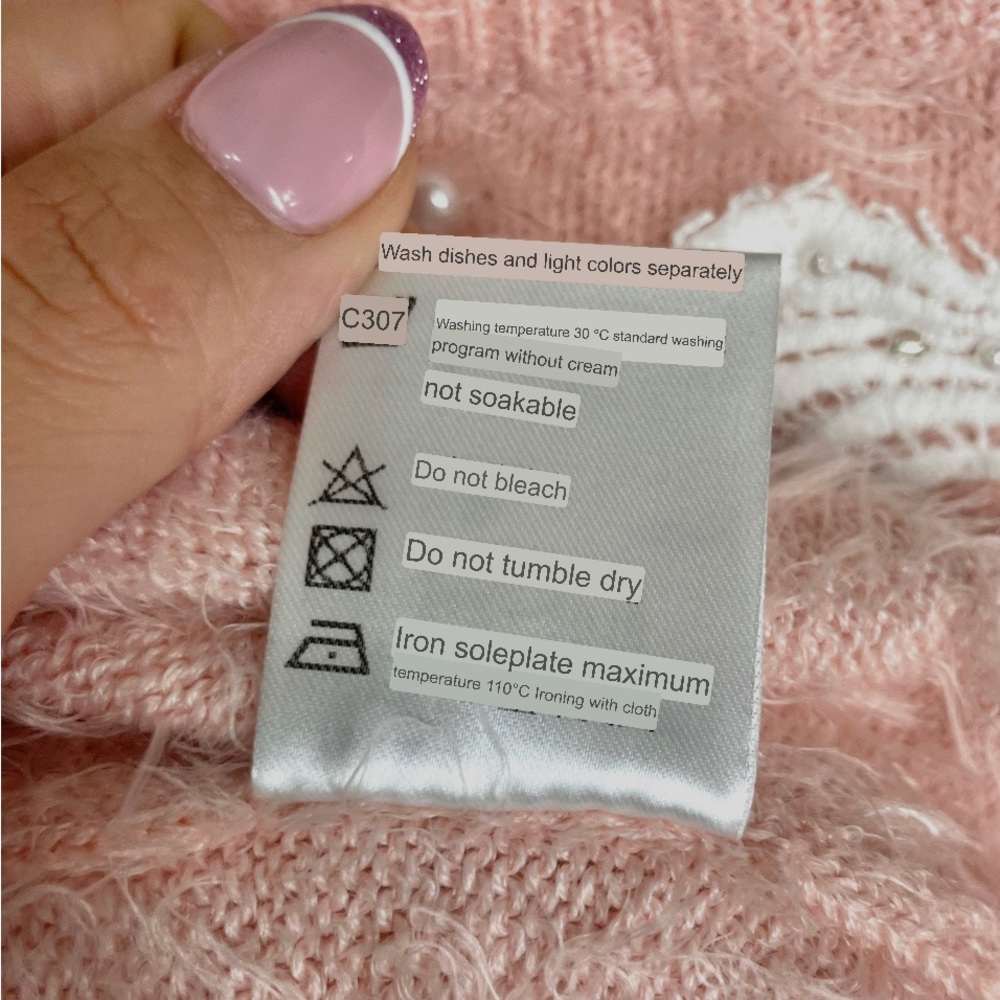 Super Soft Baby Pink Sweater - Medium - Picture 10 of 10